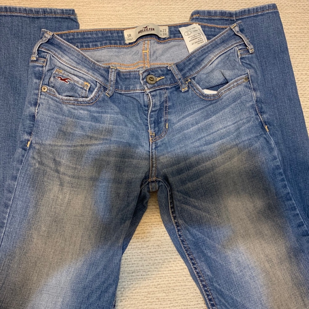 Hollister straight leg distressed jeans 👖